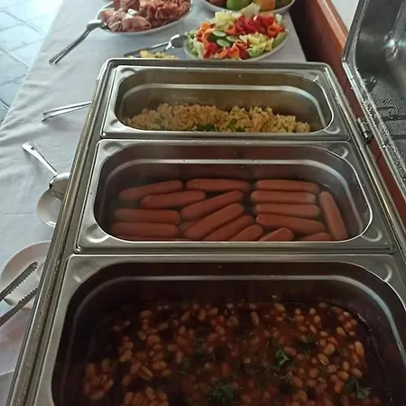 Pensjonat Restaurace A Garnet 3*