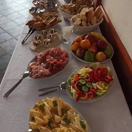 Restaurace A Garnet 3*