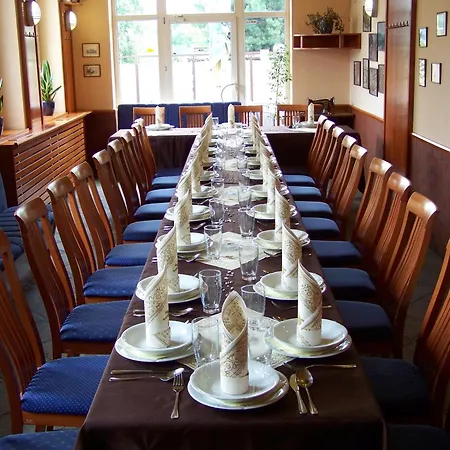 Restaurace A Garnet Ołomuniec